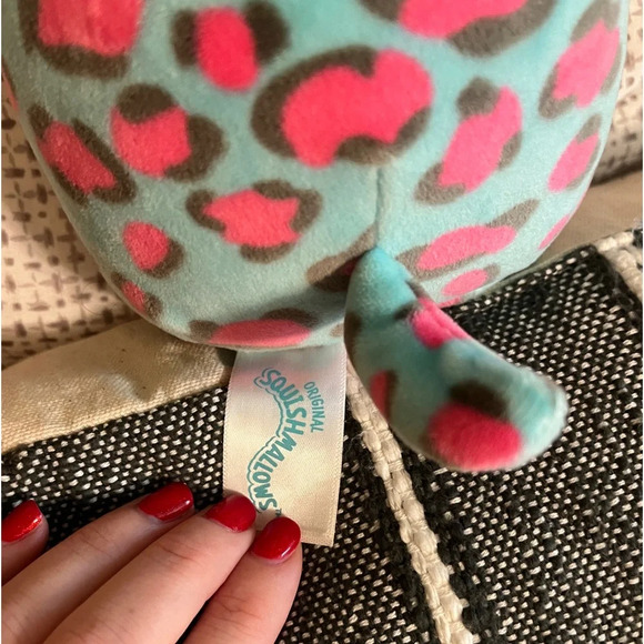 Chelsea The Spotted Leopard - Picture 3 of 3